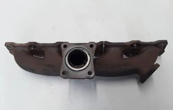 Volvo S60 Exhaust manifold
