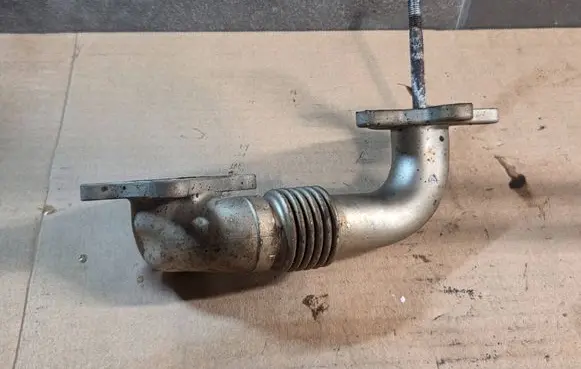 Honda CR-V EGR valve line/pipe/hose 