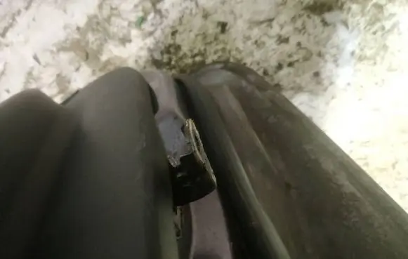 Mazda 3 I Front door check strap stopper 
