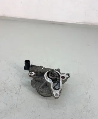 Renault Trafic III (X82) Vacuum pump 