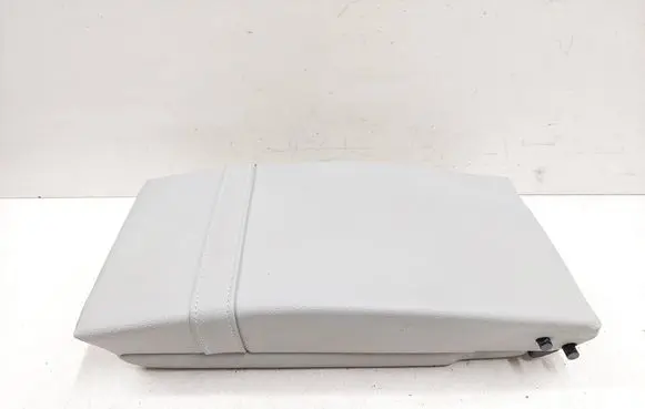 Mercedes-Benz C W204 Rear seat armrest 
