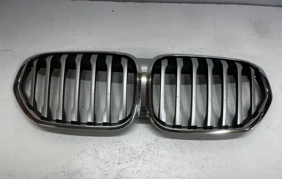 BMW X1 F48 F49 Front bumper upper radiator grill 8493450