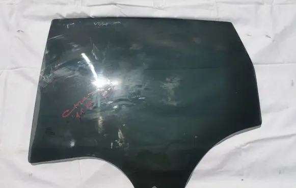Ford C-MAX II Rear vent window glass 