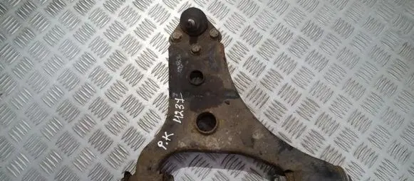 Mercedes-Benz A W169 Front lower control arm/wishbone