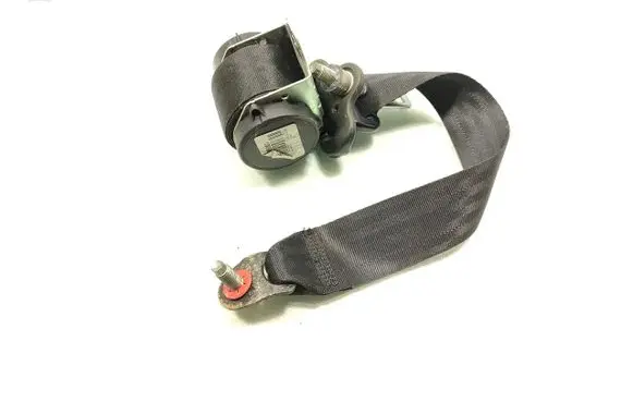 Nissan Juke I F15 Rear seatbelt 6175436