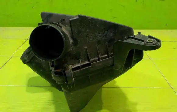 Lexus GS 300 350 430 450H Air filter box 1770031551 LP308