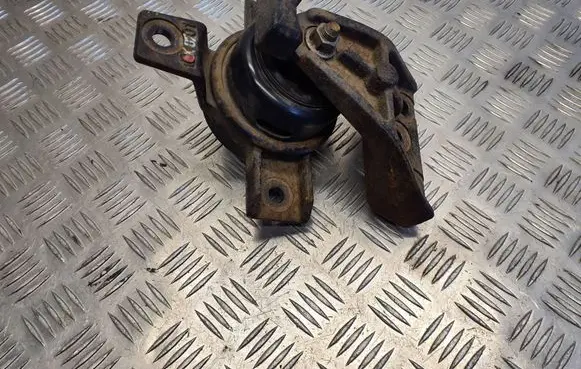 Hyundai Santa Fe Engine mount bracket