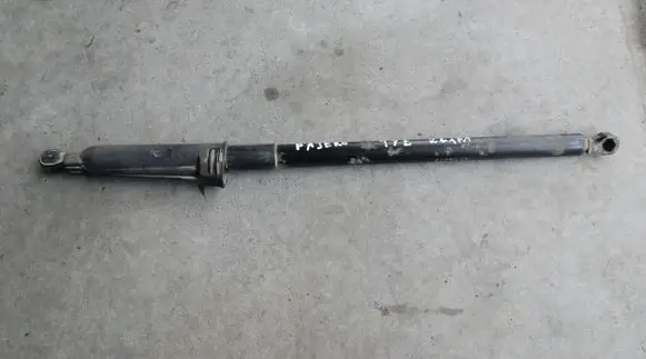 Mitsubishi Pajero Loading door check strap stopper 5822A001
