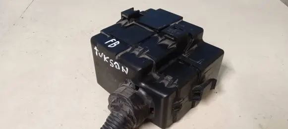 Hyundai Tucson JM Fuse module 914902E000 914902E120
