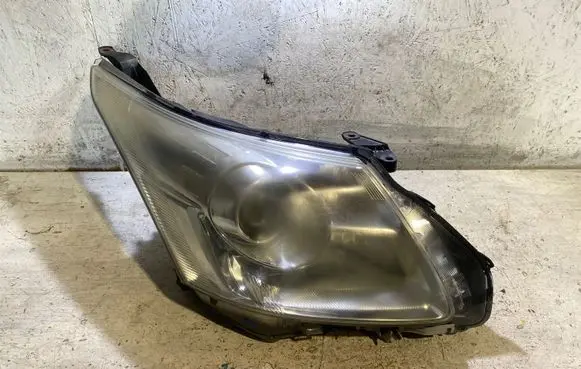 Toyota Avensis T270 Headlight/headlamp H279ARDE 174749 12676