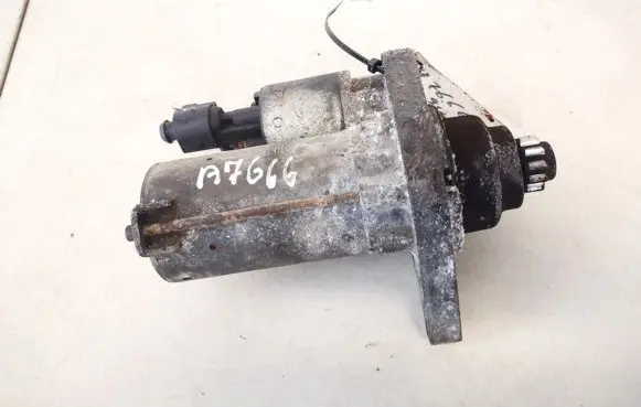 Volkswagen PASSAT B6 Starter motor 02z911023g