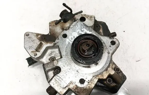 Fuel injection high pressure pump