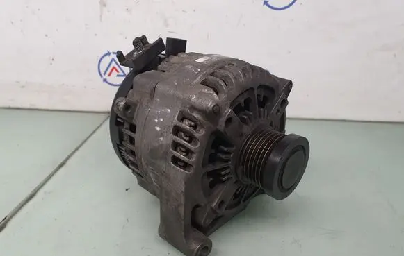 BMW X1 E84 Generator/alternator 7605478 12317605478