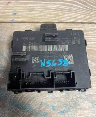 Audi A3 S3 8V Door control unit/module 8W1959595D