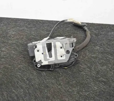 Ford Mondeo MK IV Front door lock BM5AA21812CE