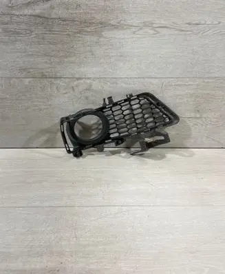 Front bumper lower grill