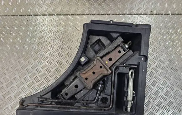 Lexus RX 450H Tool set 6499148040