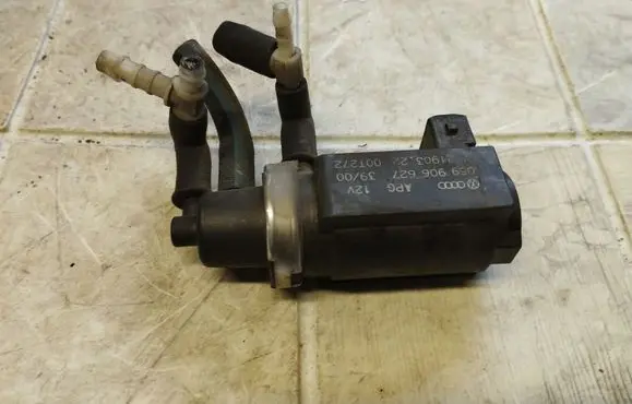 Audi A6 S6 C5 4B Turbo solenoid valve 059906627 72190322