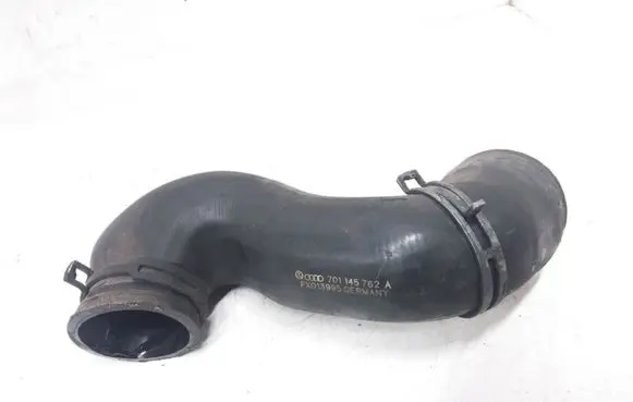 Volkswagen Transporter - Caravelle T4 Intercooler hose/pipe 701145762A