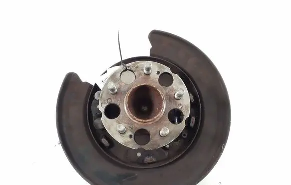Honda CR-V Rear wheel hub