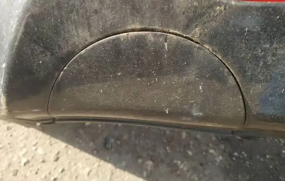Rear bumper row hook cap/cover