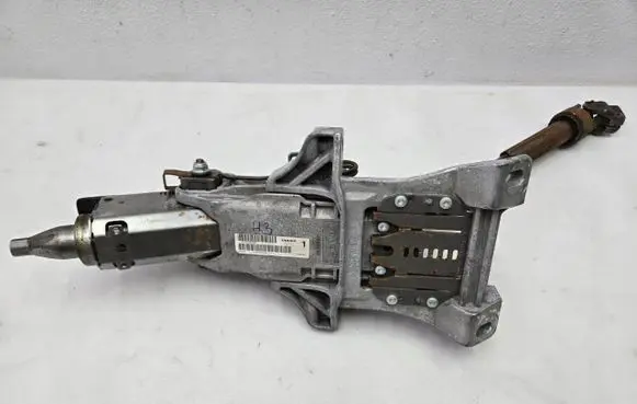 Volvo V40 Steering wheel axle 31387838