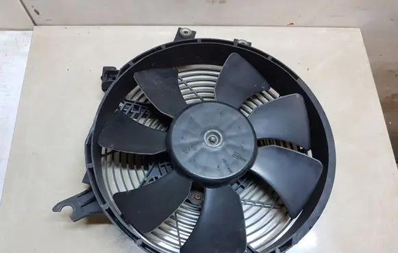 Mitsubishi Pajero Sport I Electric radiator cooling fan