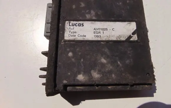 Peugeot 605 Engine control unit/module AV01025C
