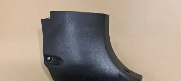 Foot area side trim