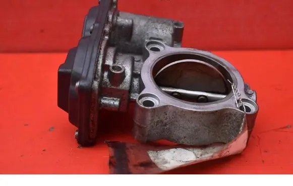 BMW 7 F01 F02 F03 F04 Throttle body valve 7810752