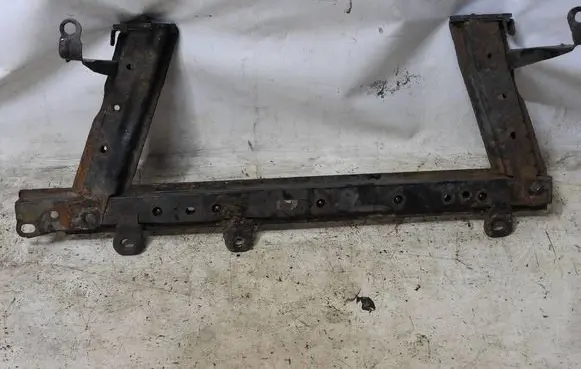 Radiator support slam panel bracket