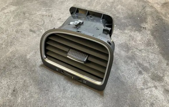 Volkswagen Golf VI Dashboard side air vent grill/cover trim 5K0819703J 5K0819709D
