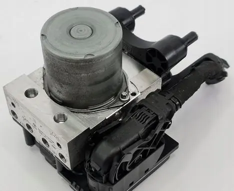 Mercedes-Benz E W212 ABS Pump A2124313512