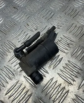 Volvo XC90 Windscreen/windshield washer pump 1S7117K624FE