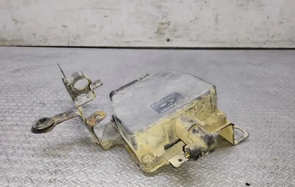 Volkswagen Touran I Turbo solenoid valve WFJ