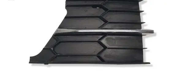 Skoda Superb B6 (3T) Front bumper lower grill 3T0853666B