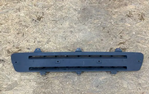 Iveco Daily 6th gen Radiator trim 504032782 R0542-M