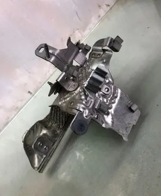 Nissan Juke II F16 Heat shield in engine bay 144509678r