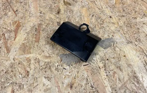 Polestar 2 Distronic sensor bracket 31689736