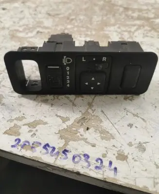 Mitsubishi Carisma Wing mirror switch MR240907