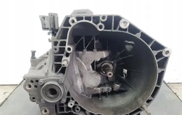 Manual 5 speed gearbox