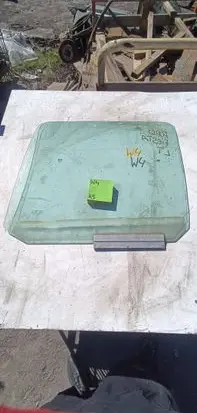 Ford Fiesta Rear door window glass 1212123
