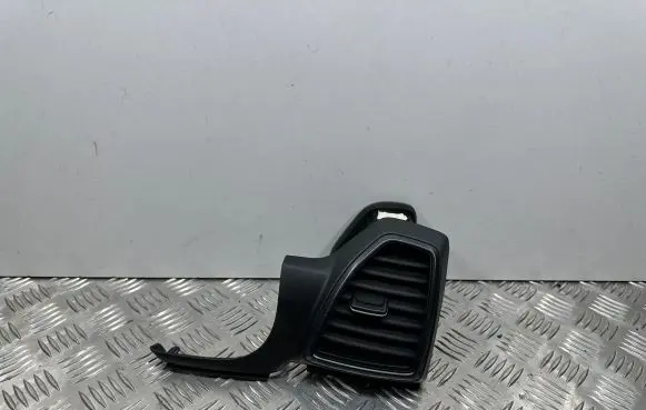 Hyundai Tucson TL Dashboard side air vent grill/cover trim 97480D7BA0