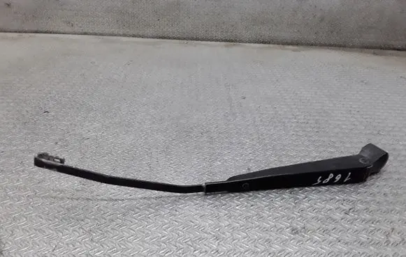 Subaru Forester SF Rear wiper blade arm