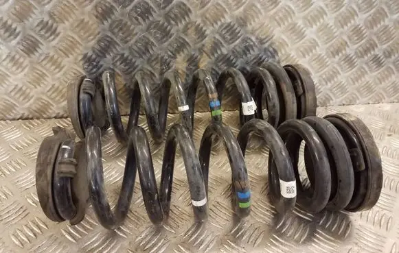 Jaguar F-Pace Rear coil spring HK835534CC HK83 Q8ZQA