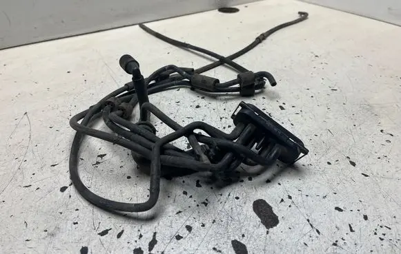Volkswagen Golf V Vacuum line/pipe/hose 03G131051AE