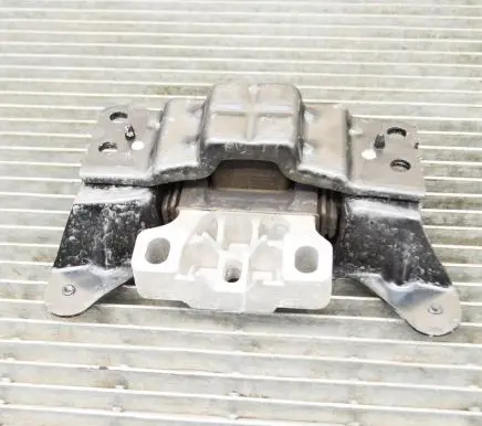Volkswagen Golf VII Engine mount bracket 5Q0199555BG