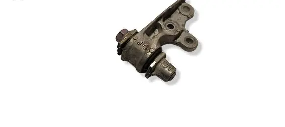 Toyota Yaris XP210 Gearbox mount 