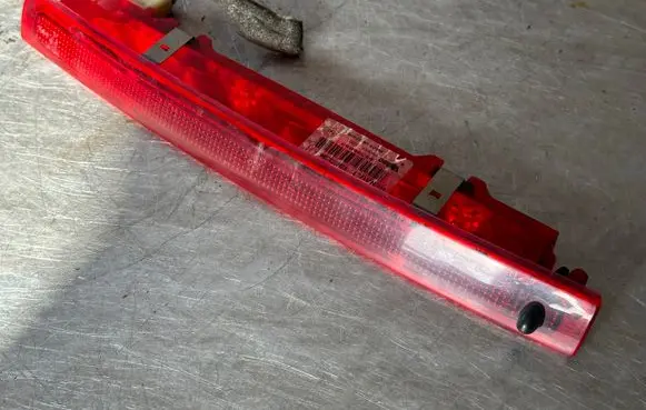 Renault Scenic II - Grand scenic II Third/center stoplight 8200073239C