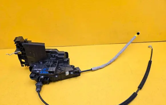 Mercedes-Benz GLE W167 Front door lock A2220063999 A0997206301